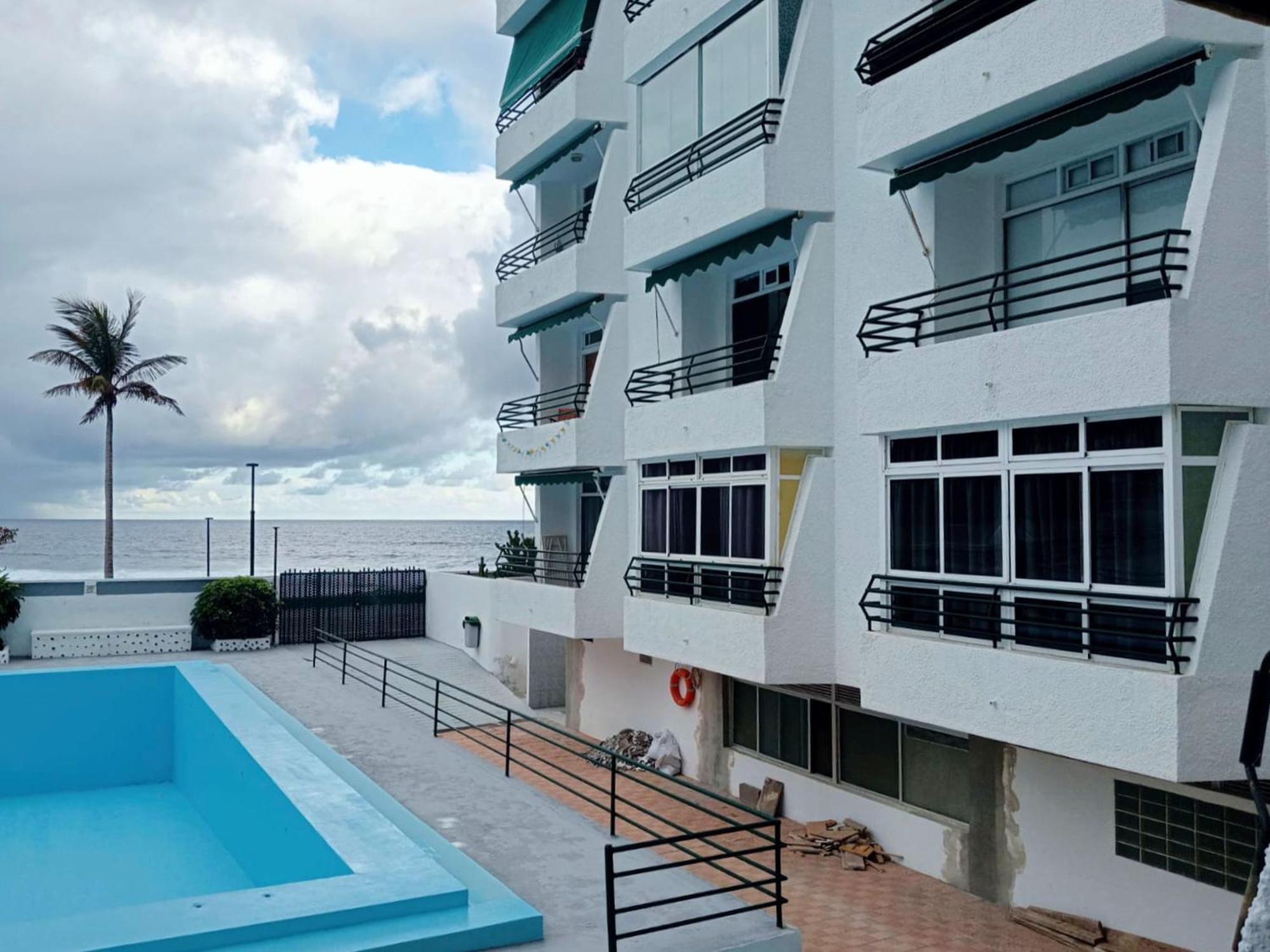 Live Punta Columbus Pool & Beach Front プンタ・デル・イダルゴ エクステリア 写真